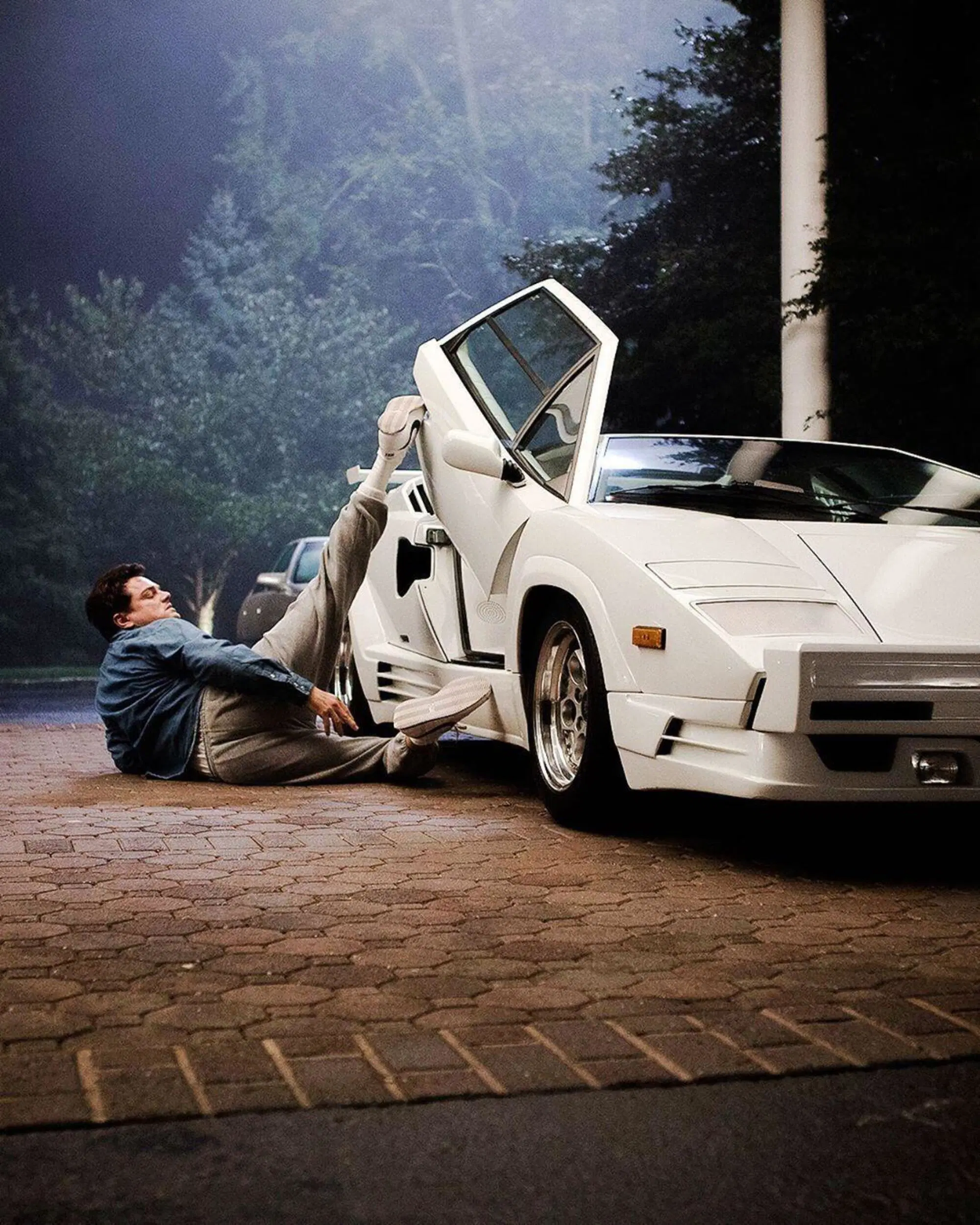 lamborghini countach wolf of wall street dicaprio