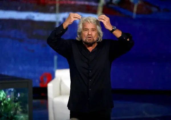 Elogio (funebre) di Beppe Grillo da vivo