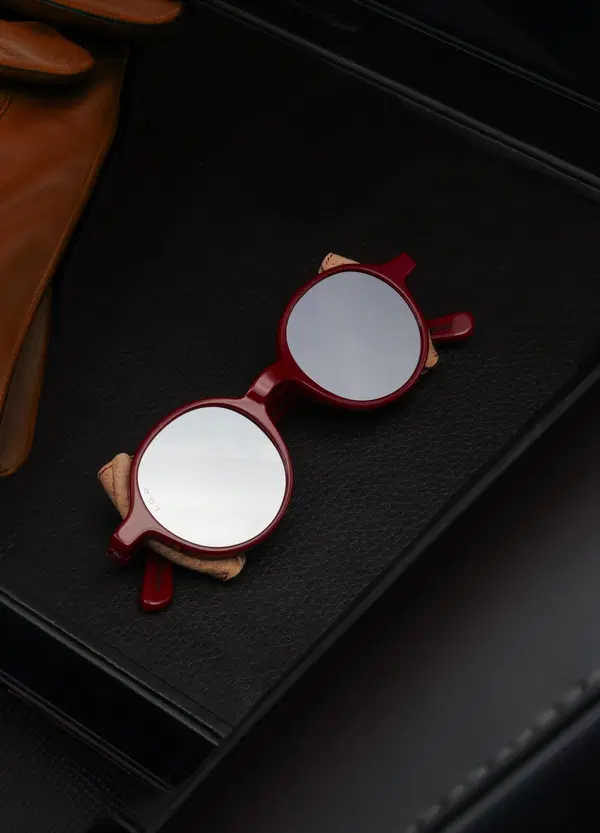 L.G.R x Automobili Amos: gli occhiali dal sapore vintage, in limited edition