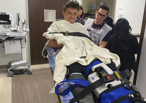 [VIDEO] Lando Norris in ospedale dopo l'incidente a Las Vegas: il team radio preoccupato del team e i dettagli su cosa &egrave; successo