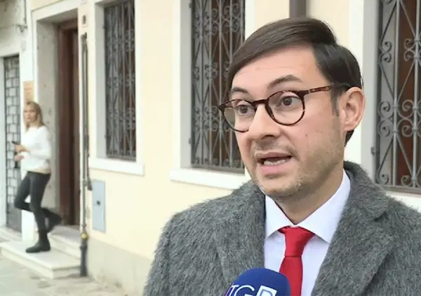 Ma che min*hia dice l'ex avvocato di Filippo Turetta? &ldquo;Se ubriaca la donna &egrave; sempre scusata, ma l&rsquo;uomo&hellip;&rdquo;. Emanuele Compagno, ma davvero pensi sia solo una &ldquo;psicosi&rdquo;?