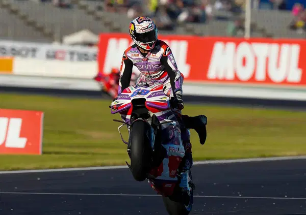 Jorge Martin, severo ma giusto a Valencia: "Non avrei mai superato Bagnaia nel giro veloce, volevo solo innervosirlo"