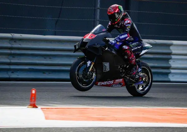 &ldquo;Ancora lontani dai primi&rdquo;: a Fabio Quartararo baster&agrave; l'antibiotico, alla Yamaha M1 no...
