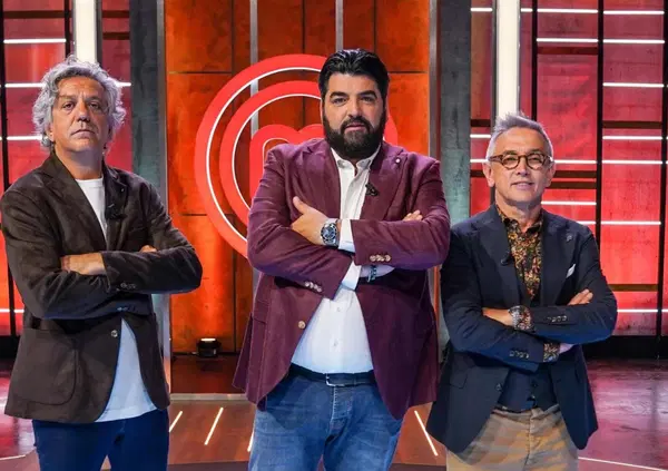 Figo Masterchef, ma se paghiamo tanto mangiando di meno &egrave; anche colpa sua. "La grande abbuffata" &egrave; solo un ricordo