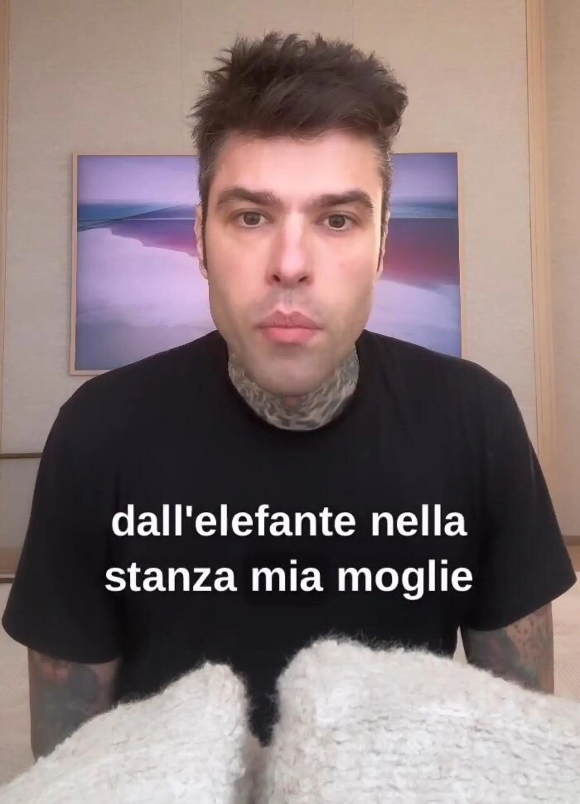 Fedez &egrave; tornato poi sull'elefante nella stanza, il caso di sua moglie: "Pagher&agrave;, se dovr&agrave; pagare, e si difender&agrave; perch&eacute; si deve difendere"