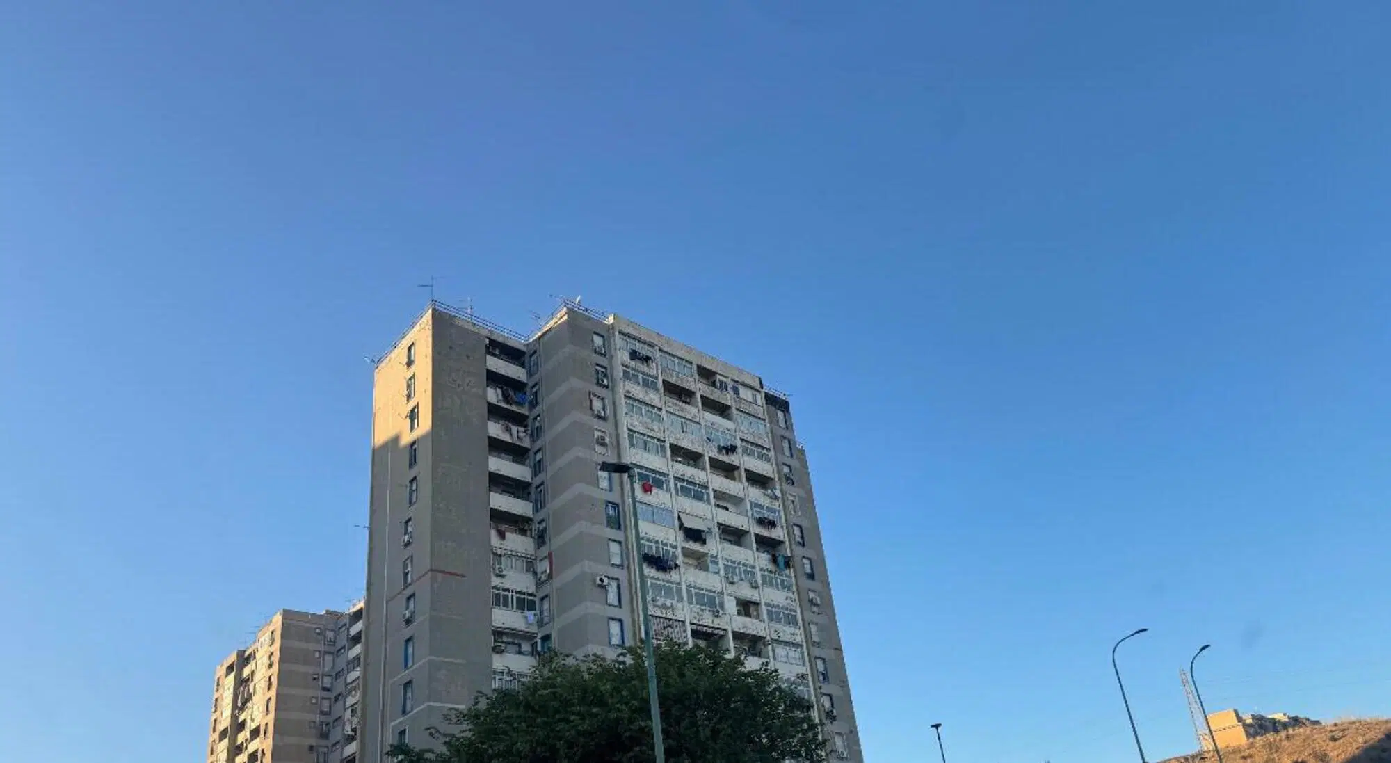 Un palazzo popolare di oltre 15 piani