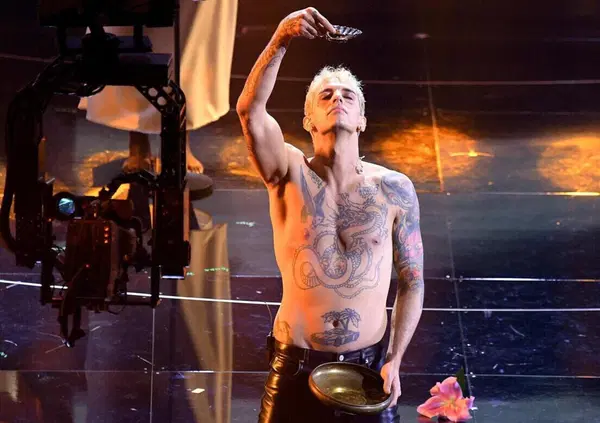 Achille Lauro flop di Capodanno: tra biglietti invenduti e concerto saltato all'ultimo, cos'&egrave; successo a Cinecitt&agrave; World di Roma