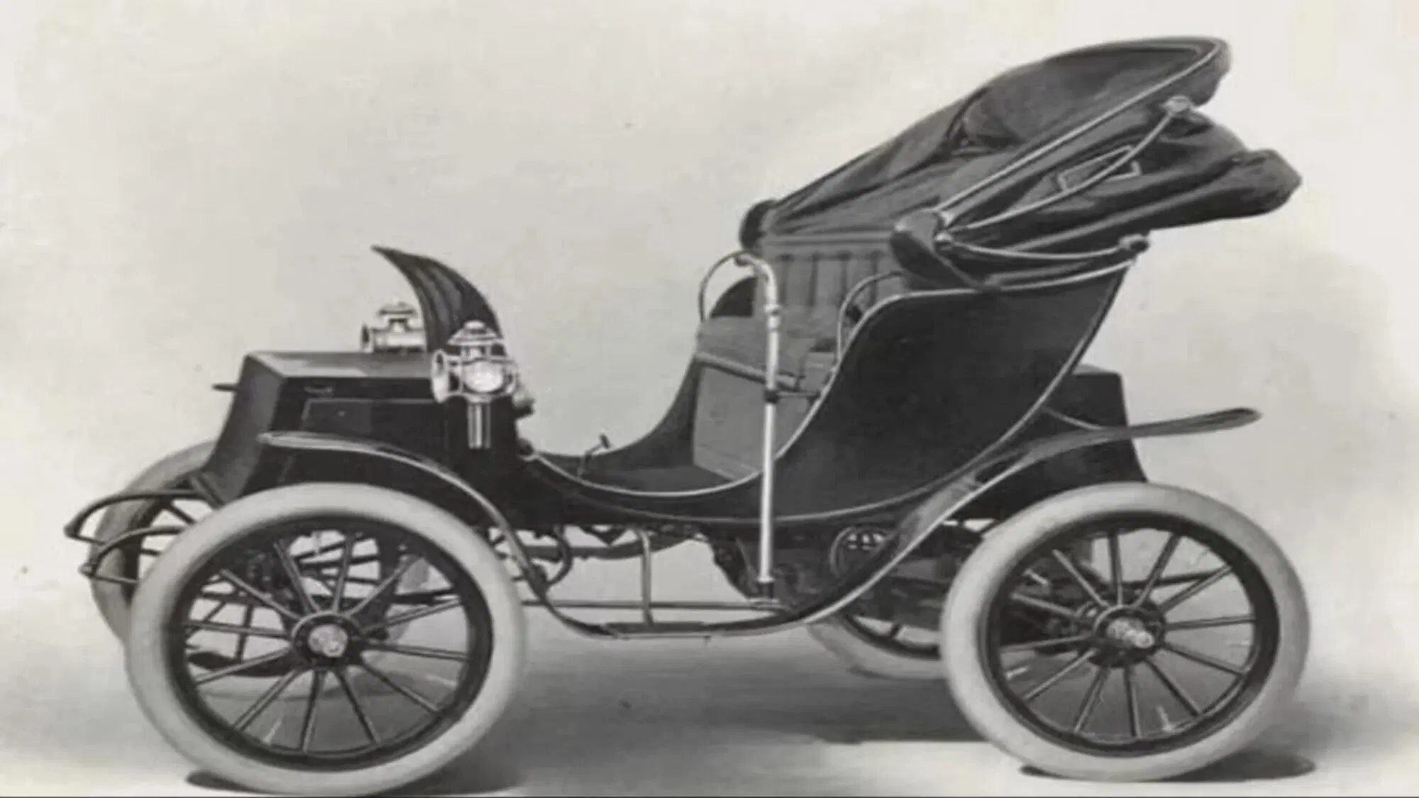 auto elettrica d'epoca