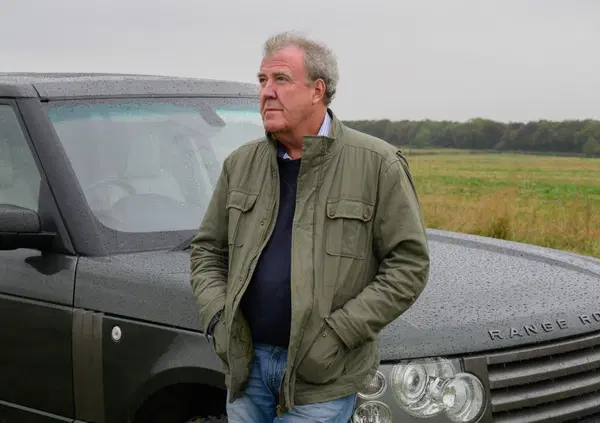 Jeremy Clarkson: &ldquo;Ecco che auto ho comprato, alla faccia degli ambientalisti&rdquo;. Range Rover nuova? &ldquo;Non posso permettermela nemmeno io, quindi&hellip;&rdquo;. Ma quell'app&hellip;
