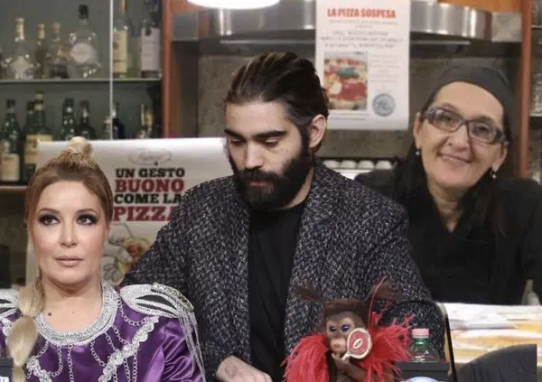 Ok, ma che caz*o &egrave; successo alla ristoratrice trovata morta dopo la polemica sulla recensione e cosa c'entrano Selvaggia Lucarelli e Biagiarelli?