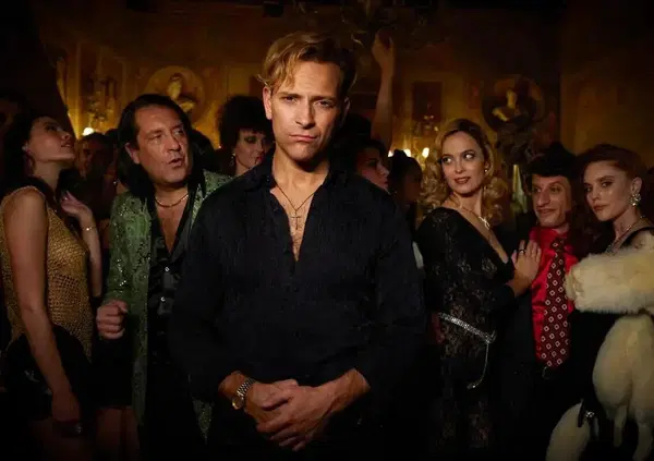 Perch&eacute; in Supersex (la serie Netflix su Siffredi con Borghi) ci sono le motociclette del film "Moana La Scandalosa" del 1988? [VIDEO]