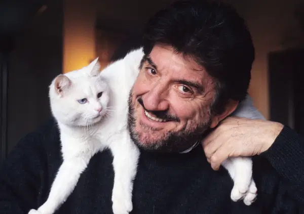 Gigi Proietti snobbato dal mondo del cinema: la qualit&agrave; aveva rotto il caz*o gi&agrave; allora, come ci racconta Edoardo Leo nel suo documentario su "Luigi"?