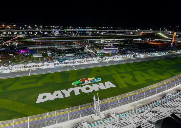 ROLEX 24H: tutto quello che c'&egrave; da sapere sulla spettacolare endurance americana a Daytona