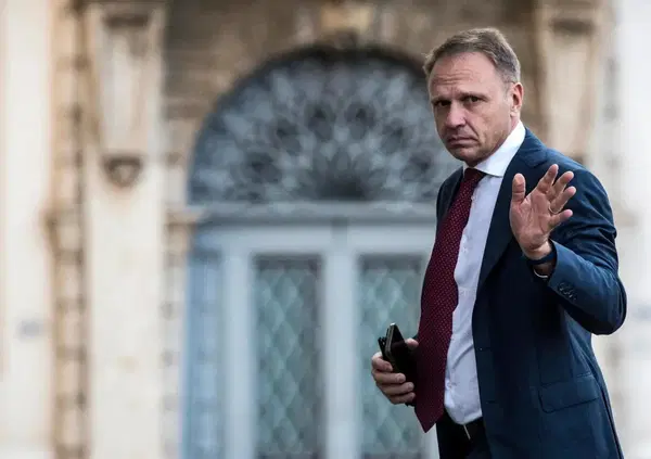 Lollobrigida conosce &ldquo;l&rsquo;odore di letame&rdquo;, ma sa che rischia di costarci 2 miliardi? Intanto il Giappone elimina l'inquinamento degli allevamenti con il Quick2 