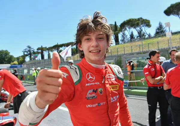 Chi andr&agrave; in Mercedes al posto di Lewis Hamilton? C'&egrave; anche l'opzione Andrea Kimi Antonelli 