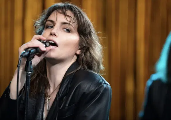 Ok, ma chi caz*o &egrave; Letizia Toni, Gianna Nannini in &ldquo;Sei nell'Anima&rdquo; su Netflix?