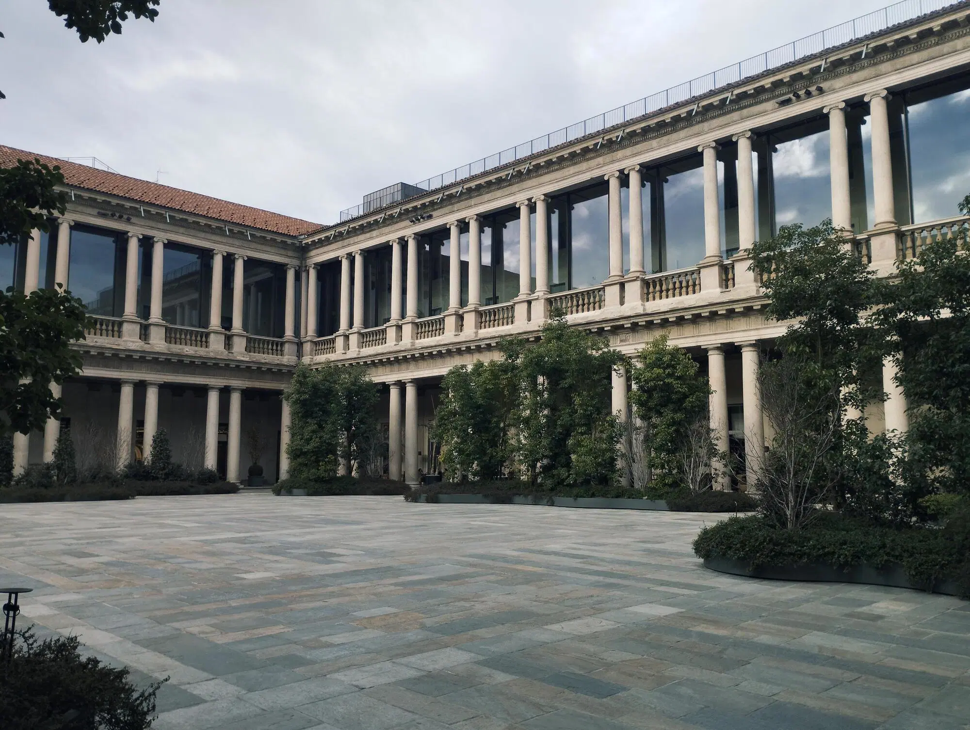 Corte interna Hotel Portrait Milano