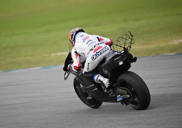 Moto o "friggitrici a aria" per cucinare gli avversari? Cos&igrave; Aprilia spinge fortissimo sull'aerodinamica