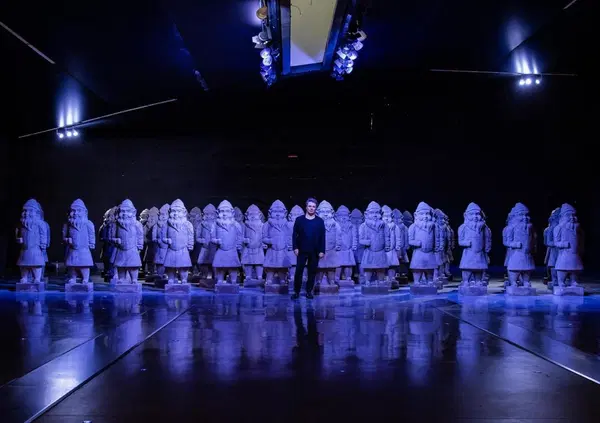 Le migliori mostre della settimana (Robert Capa e Gerda Taro, Jeff Koons, The Balloons World, Mir&ograve; - La gioia del colore, Extinction) viste e consigliate da MOW