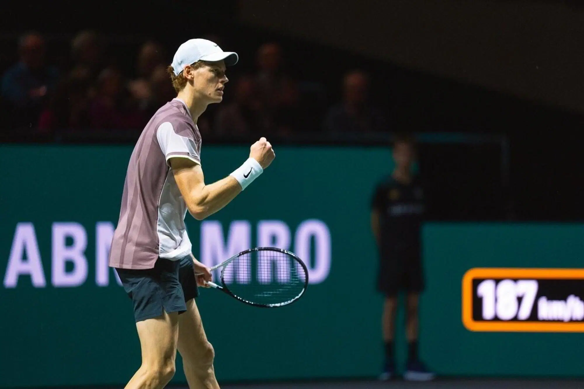 20240219 094019931 8903