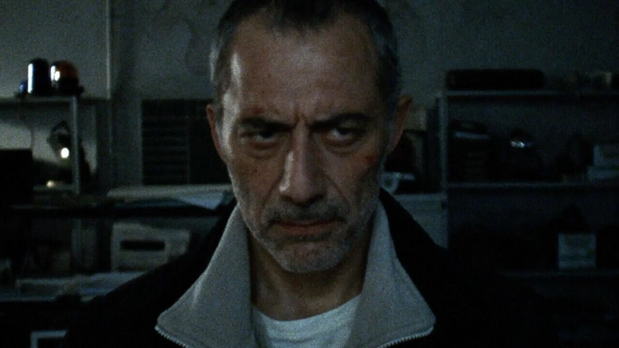 Filippo Timi nella serie "Dostoevskij"