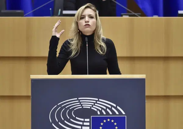 Smog record a Milano: &ldquo;Le misure di Sala sono inutili. &Egrave; ostaggio dei Verdi e sbrocca&rdquo;. Intervista all'europarlamentare Sardone