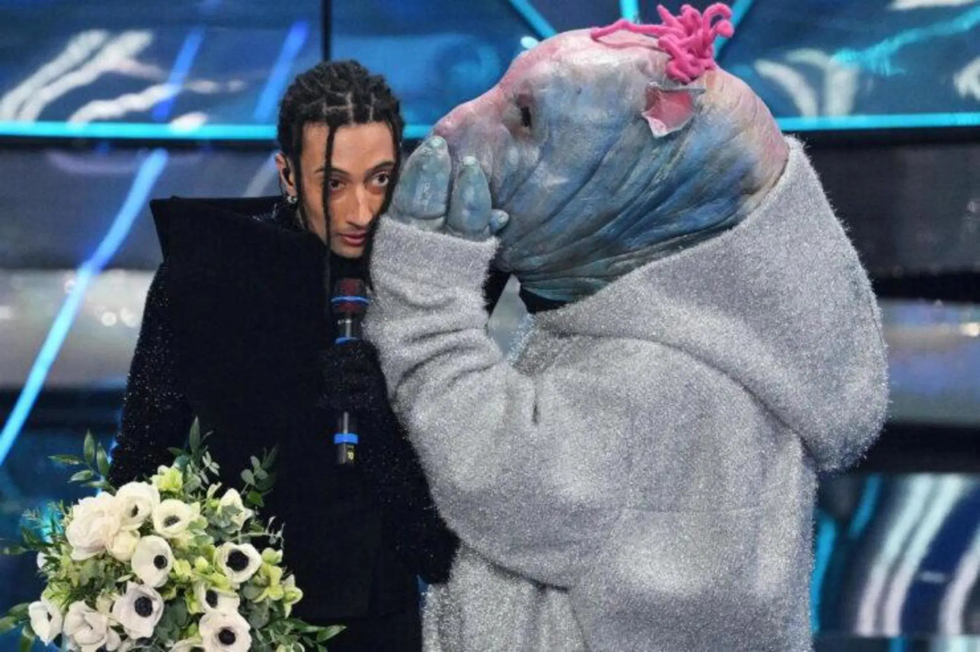 Ghali e il suo amico "alieno" Rich Ciolino a Sanremo 2024