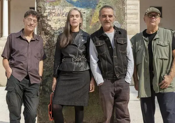 Produci, consuma, crepa un caz*o: ecco perch&eacute; il ritorno dei Cccp &egrave; cosa buona e giusta, nonostante le incoerenze di Ferretti, Zamboni e compagni, le incazzature dei fan e Scanzi