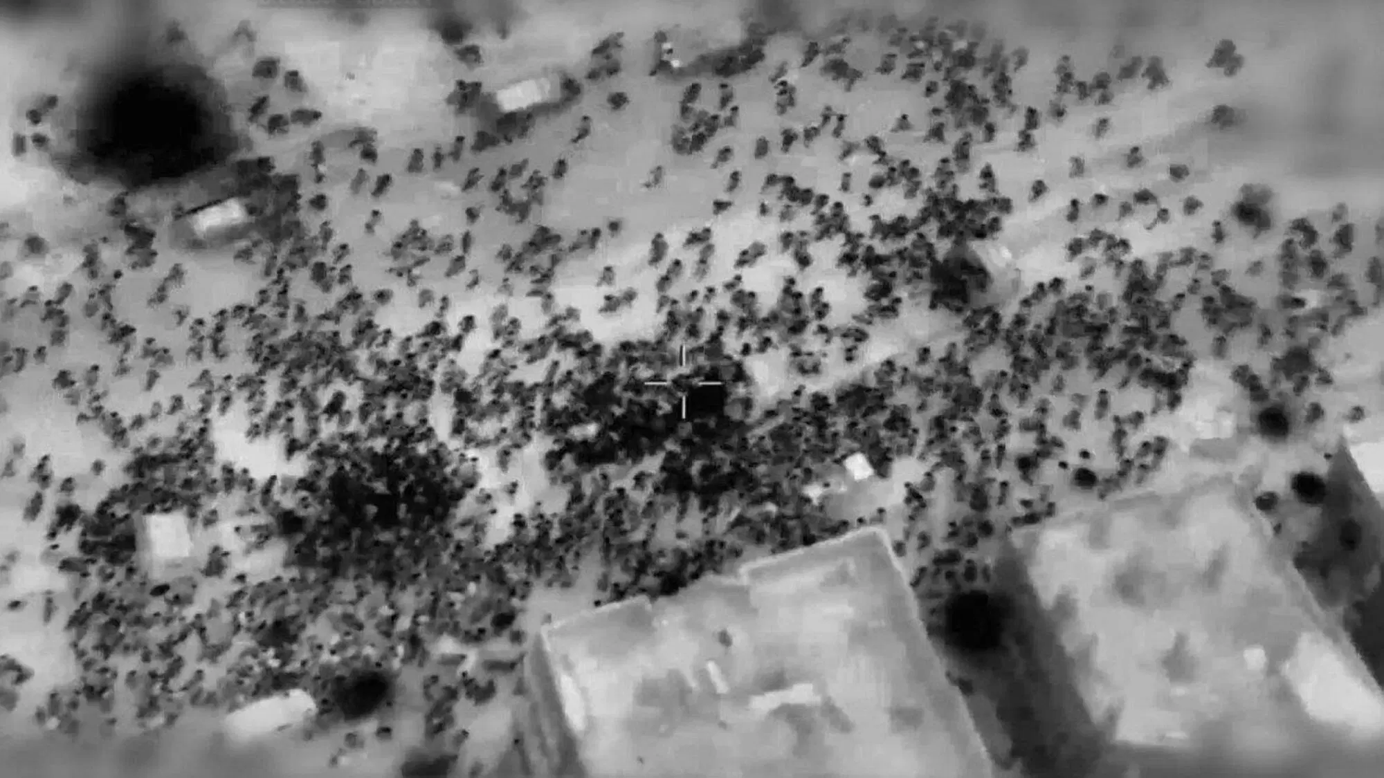 Le immagini dall'alto della strage degli aiuti umanitari