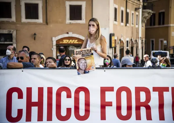 Perch&eacute; Chico Forti &egrave; sempre stato innocente. E cosa c'entra l'omicidio di Gianni Versace e la polizia "corrotta" di Miami...