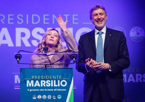 &ldquo;Vieni a ballare in Abruzzo&rdquo;. Le elezioni? Altro che politica, sono il pi&ugrave; grande spot per una regione (finora) senza turismo