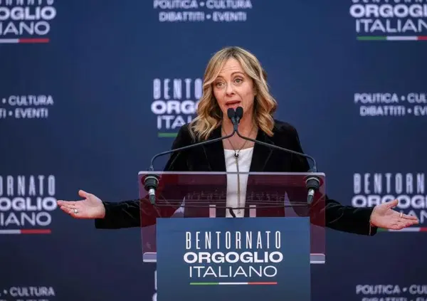 Caso dossieraggio, Paolo Madron tira fuori l&rsquo;artiglieria pesante: &ldquo;Meloni sapeva da tempo". E poi: "C'entrano i servizi segreti e occhio alla pista estera...&rdquo;