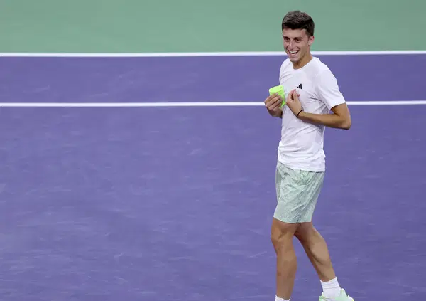 Ok, ma chi &egrave; Luca Nardi: l'italiano che ha sconfitto Novak Djokovic da 123esimo al mondo