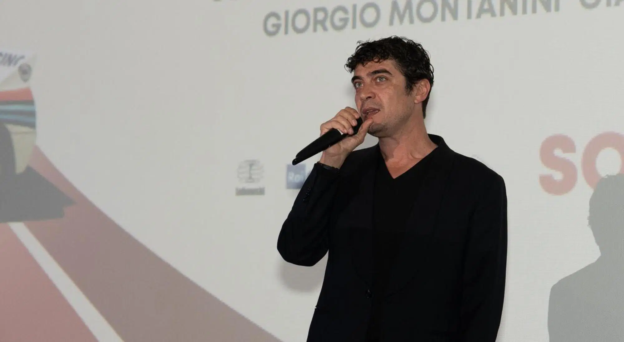 Riccardo Scamarcio all'anteprima del suo ultimo film, "Race for glory"