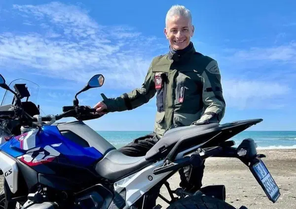 Ok, ma perch&eacute; &egrave; finito nei guai il giornalista di moto (e di bici) del Tg2 Motori? Da Biaggi a Fiorello in Rai, ecco chi &egrave; Piergiorgio Giacovazzo