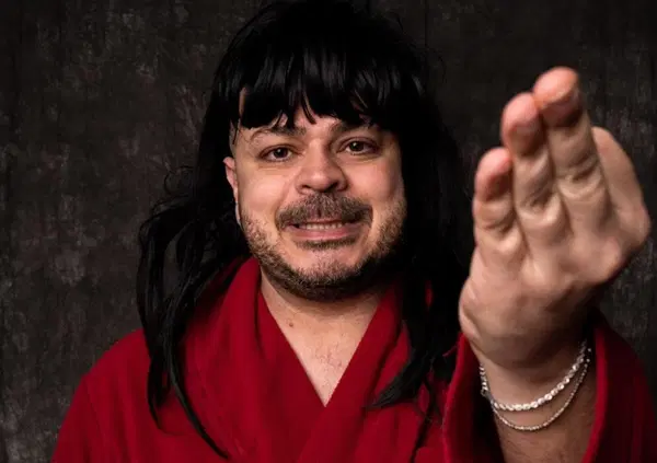 Il comico da 5 milioni di follower Mandrake: "Mi ispiro a Banfi. Racconto le avventure delle famiglie italiane"