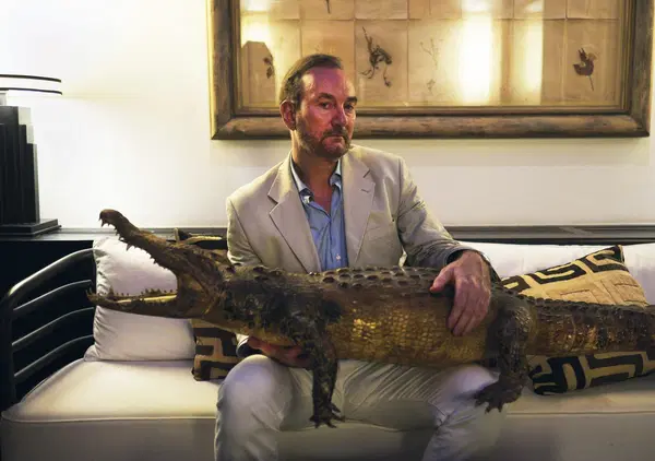 Sentite cosa dice Lawrence Osborne a MOW: "Secolo asiatico? Non c&rsquo;&egrave;: Cina in crisi e Stati Uniti solidi&rdquo;. E ci spiega perch&eacute; viaggiare &ldquo;non ha pi&ugrave; senso&rdquo;