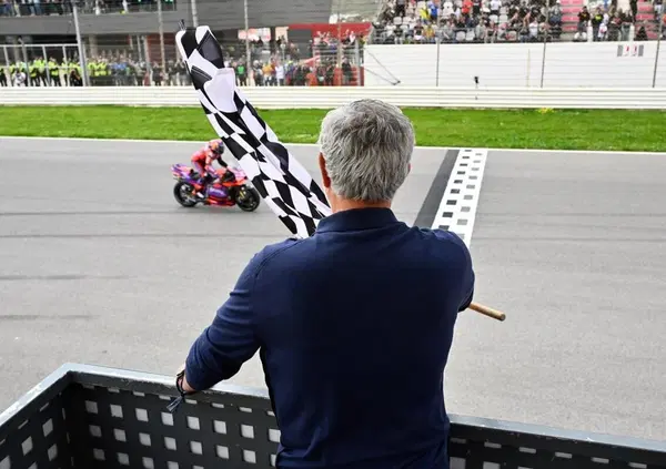 "Meglio la MotoGP della Formula 1": cos&igrave; se n'&egrave; uscito Jos&eacute; Mourinho dopo la domenica passata a Portim&atilde;o per il motomondiale