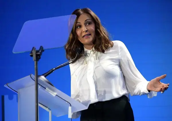 Neanche un Bocchino pu&ograve; salvare Santanch&egrave; dalle dimissioni