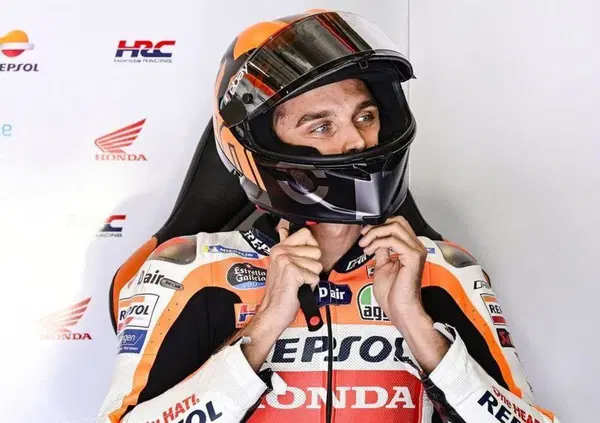 Ok, ma perch&eacute; Luca Marini non riesce a guidare questa Honda? Lui risponde a schiena dritta: "Siamo indietro di anni, ma..."