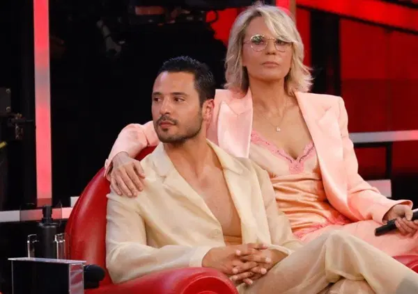 Amici, le pagelle: Mida e Holden dipendono dall'autotune (2), Nicholas eliminato troppo osannato (4), le urla dei prof (0), Todaro e... 