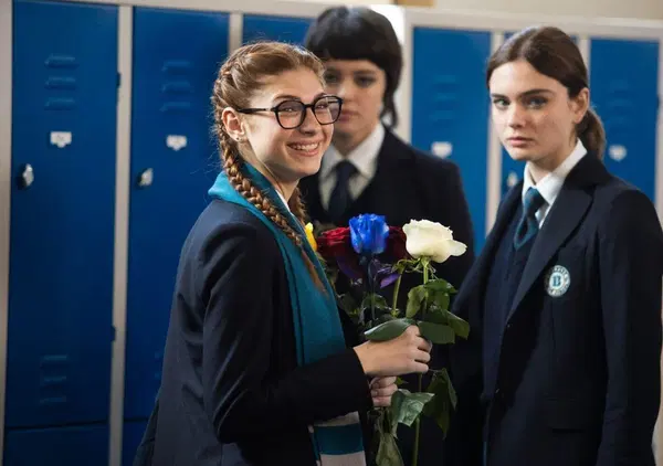 Netflix, Il Fabbricante di Lacrime &egrave; gi&agrave; la commedia (involontaria) dell'anno