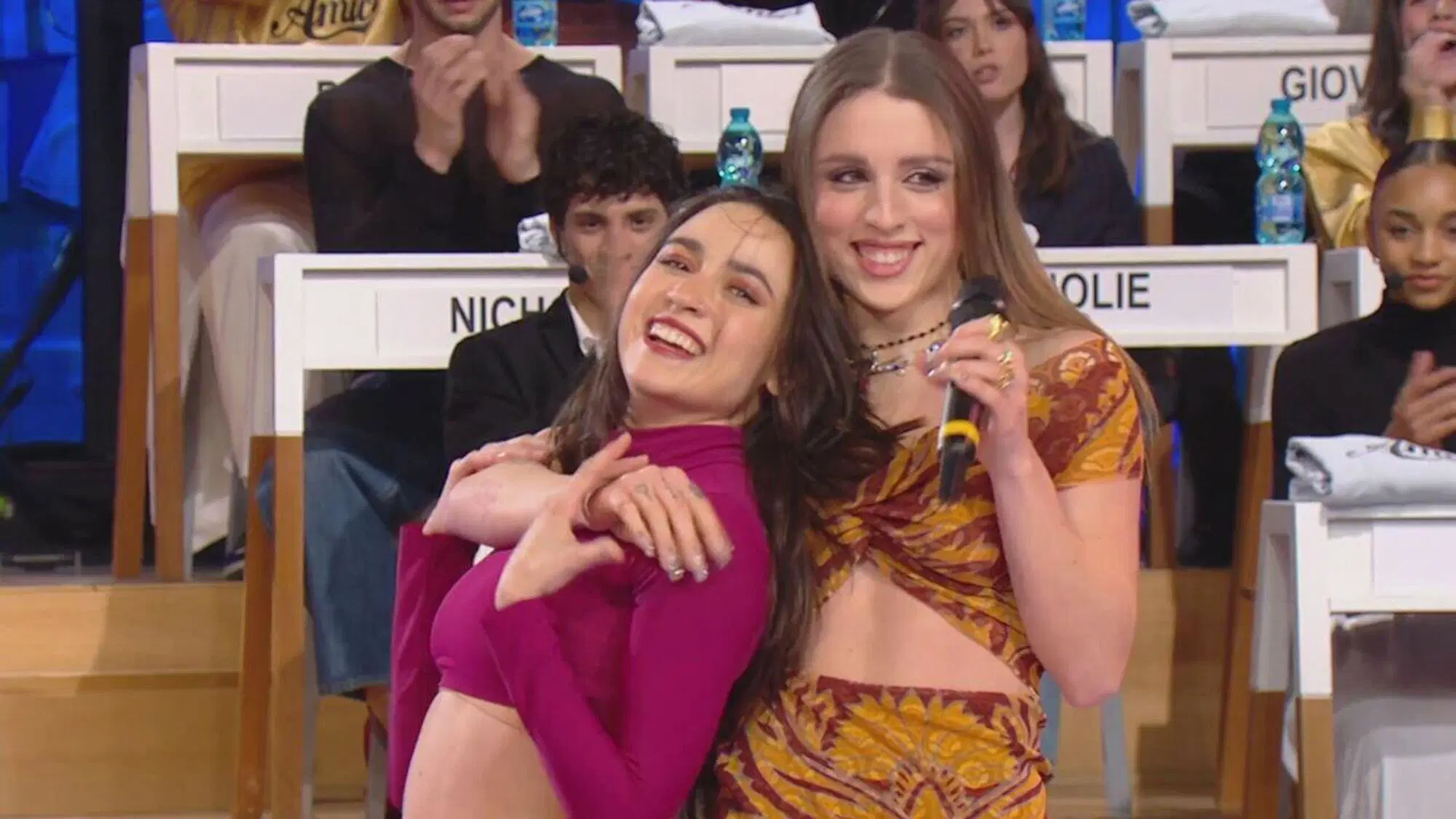 Angelina Mango e Lucia  - La noia