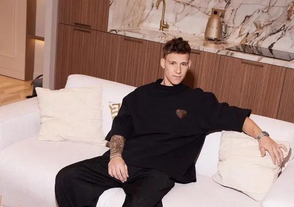 Fabio Quartararo racconta i motivi del rinnovo con Yamaha, con quelle "questioni riservate" che profumano di Valentino Rossi