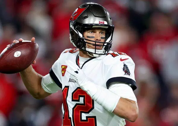 Non solo Tom Brady: chi sono i giocatori di football americano che hanno fatto la storia dell'NFL