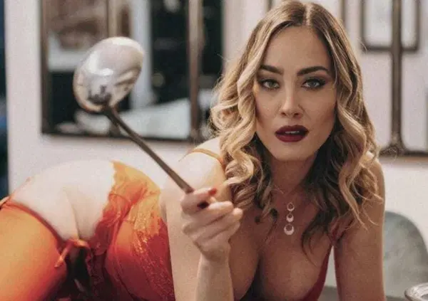 Beccatevi il dissing al Supersex tra Borghi e Paolina Saulino, tra &ldquo;pene simpatico&rdquo; e &ldquo;donna pi&ugrave; libera del normale&rdquo;: ma chi sta sul caz*o a chi, all'ombra di Rocco? [VIDEO]