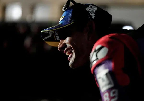 Jorge Mart&iacute;n &egrave; in testa al mondiale, ma non basta e lui lo sa: "Aprilia ha fatto un grande step"