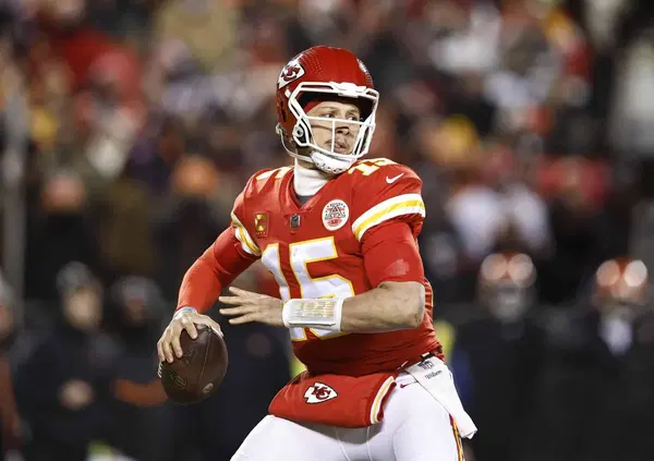 Come funziona il mercato dei giocatori nell'NFL? Viaggio nel football americano tra trade, tag e salary cap 