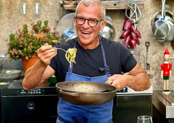 Il problema di Max Mariola non &egrave; la carbonara a 30 euro, ma che non si &egrave; accorto di un'Italia (e anche di Milano) in crisi nera