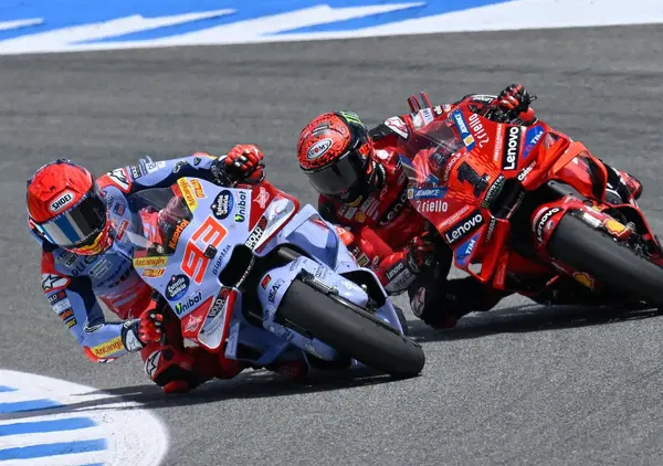 Jorge Lorenzo: "Marc Marquez con la GP24 avrebbe vinto al 100%, vedremo quando cambier&agrave; moto..."